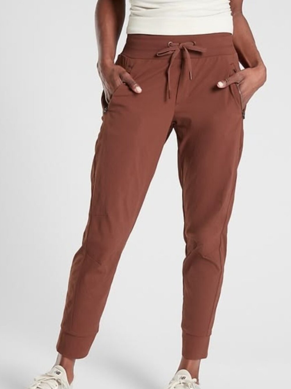 Athleta Women's Trekkie Mid Rise Legacy Jogger Pants in Cognac Brown Size 6